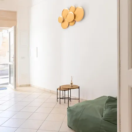 Dimora Bianca Apartment *